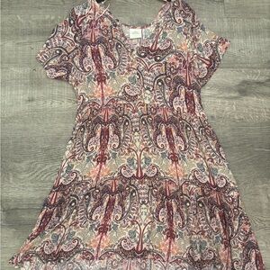 Knox Rose Paisley V-Neck Short Sleeve Dress in Pink, Cream & Blue Accents